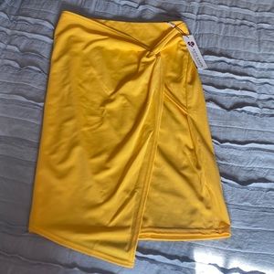 NWT Kate Kasin pencil skirt yellow size medium
